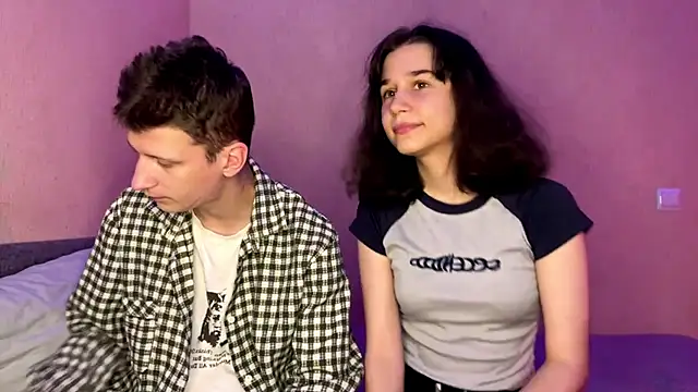 baby lesi online show from September 9, 2025, 3:10 pm