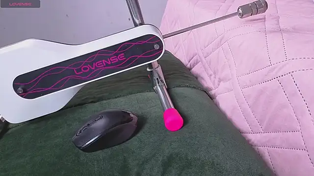 Snapshot of Mandysexycute chatting on October 8, 2025, 7:03 pm Mandysexycute online show from October 8, 2025, 7:03 pm