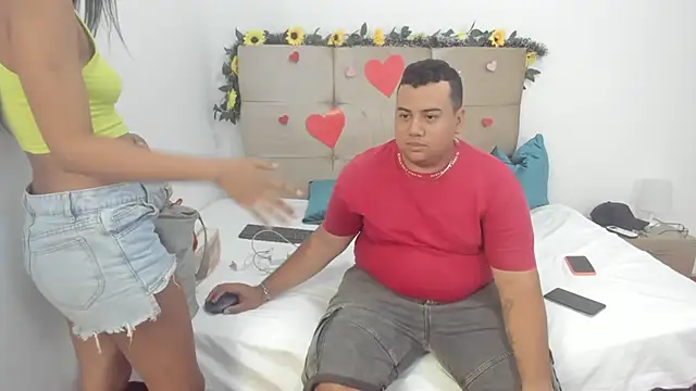 MICHAEL AND SHARON online show from March 12, 2025, 2:20 am