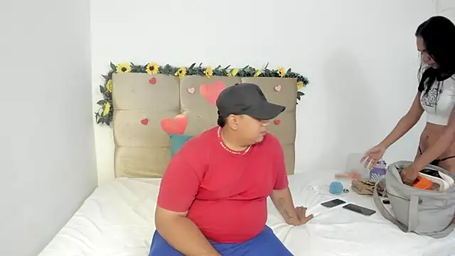 MICHAEL AND SHARON online show from February 27, 2025, 2:35 am