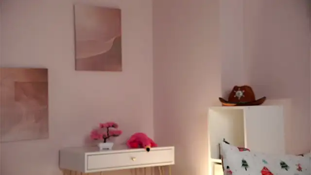 SunnivaCovil online show from April 4, 2026, 2:45 pm