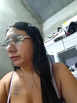 hot veteran01 online show from July 17, 2026, 12:02 pm