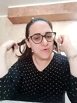 Dolcecurvy online show from November 21, 2025, 9:30 am