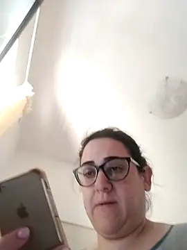 Dolcecurvy online show from November 16, 2025, 11:26 am