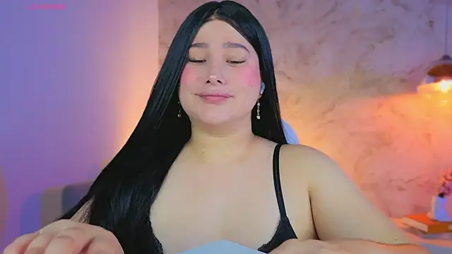 Snapshot of Leaa_Cox chatting on May 12, 2026, 8:48 pm Leaa Cox online show from May 12, 2026, 8:48 pm