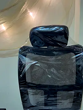 Snapshot of Dishasarmaa05 chatting on November 17, 2025, 2:43 pm Dishasarmaa05 online show from November 17, 2025, 2:43 pm