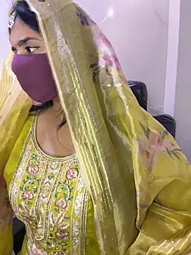 Dishasarmaa05 online show from December 5, 2025, 6:39 pm