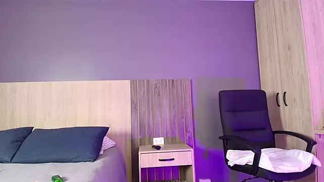 Snapshot of Ashly_hills chatting on March 2, 2025, 6:27 am Ashly hills online show from March 2, 2025, 6:27 am