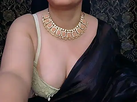 MilkyQueen69 online show from March 22, 2025, 6:03 pm