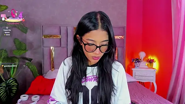 Tyla Ks online show from April 8, 2026, 7:59 pm