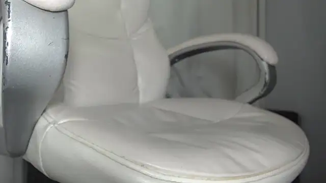 Mature 2025 online show from March 9, 2025, 6:17 am