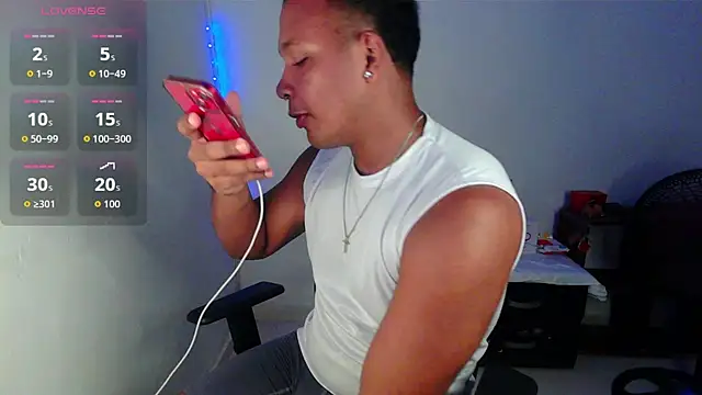 Snapshot of Gooss_cum chatting on November 19, 2025, 2:33 am Gooss cum online show from November 19, 2025, 2:33 am