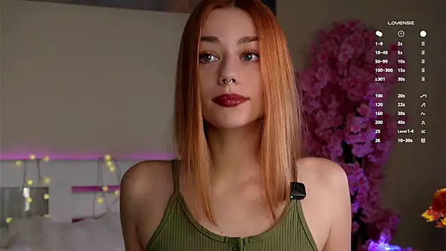 EmilaMills online show from November 22, 2025, 12:54 am