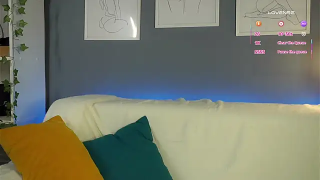 EmilaMills online show from March 19, 2025, 3:20 am