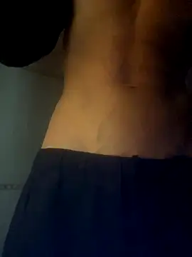 cazzone912025 online show from December 2, 2025, 5:53 am