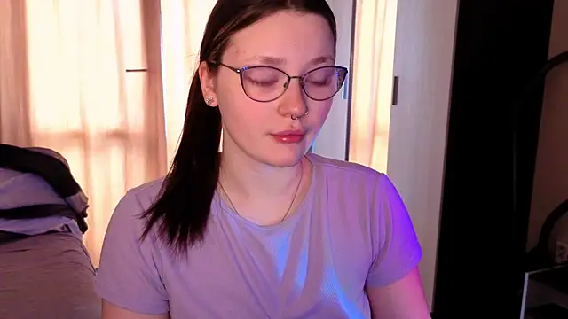 milliedoll online show from April 8, 2026, 4:58 am