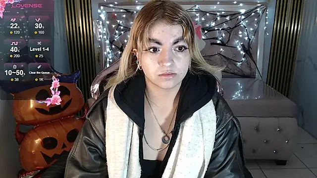 Snapshot of lili_conor_s chatting on October 21, 2025, 4:01 am lili conor s online show from October 21, 2025, 4:01 am