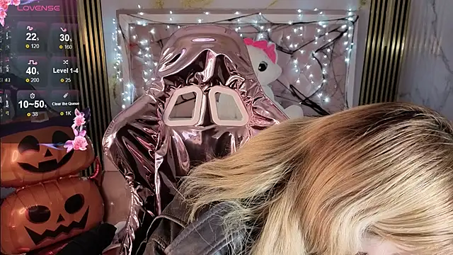 Snapshot of lili_conor_s chatting on October 18, 2025, 4:25 am lili conor s online show from October 18, 2025, 4:25 am