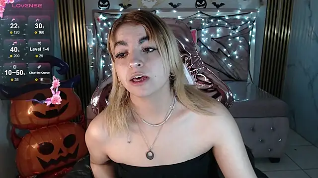 Snapshot of lili_conor_s chatting on October 9, 2025, 3:51 am lili conor s online show from October 9, 2025, 3:51 am