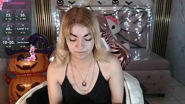 Snapshot of lili_conor_s chatting on October 7, 2025, 4:13 am lili conor s online show from October 7, 2025, 4:13 am