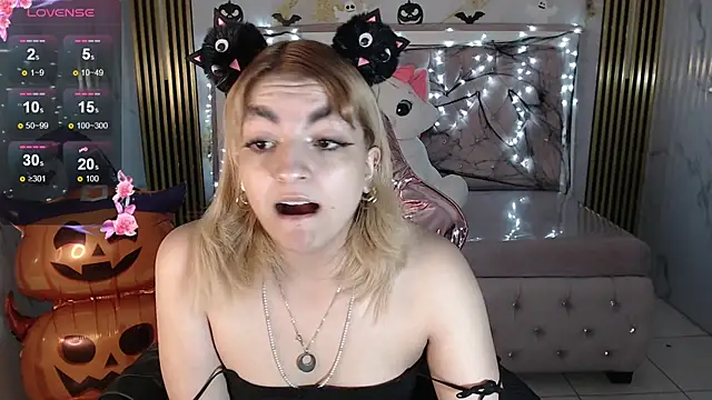 Snapshot of lili_conor_s chatting on October 11, 2025, 5:30 am lili conor s online show from October 11, 2025, 5:30 am