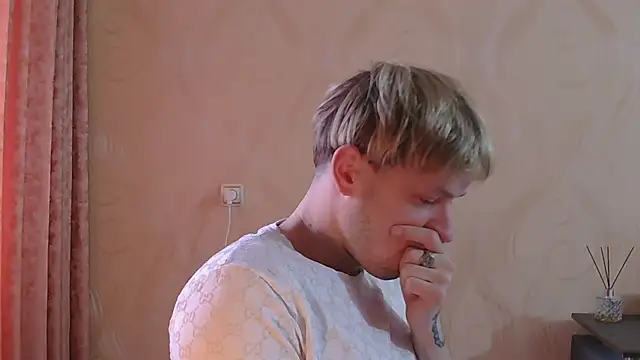 frama666 online show from April 9, 2026, 6:19 am