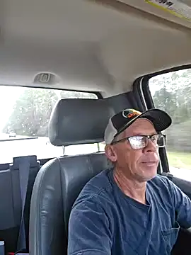 chris8827 online show from December 29, 2024, 1:17 pm