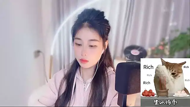 CC-777888 online show from April 26, 2026, 2:14 pm