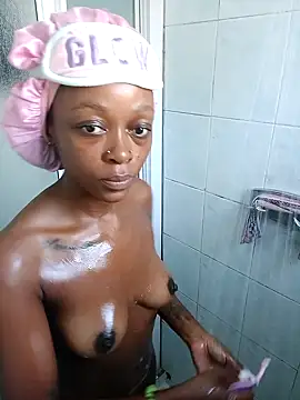 xxTatiannaxx online show from March 6, 2025, 6:19 am