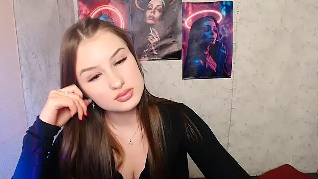 Snapshot of _MiaAngell chatting on November 5, 2025, 2:31 pm MiaAngell online show from November 5, 2025, 2:31 pm