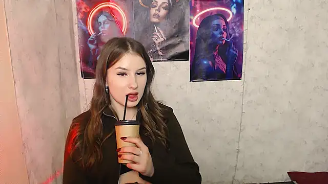 Snapshot of _MiaAngell chatting on November 4, 2025, 3:49 pm MiaAngell online show from November 4, 2025, 3:49 pm