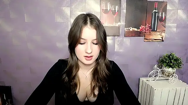 Snapshot of _MiaAngell chatting on November 13, 2025, 4:11 pm MiaAngell online show from November 13, 2025, 4:11 pm