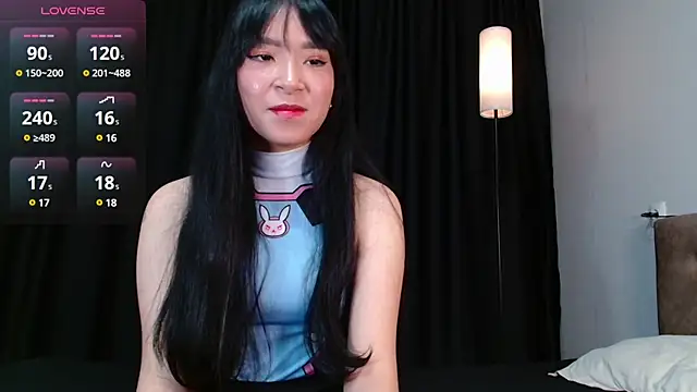 miyakimi0101 online show from March 20, 2025, 1:24 am