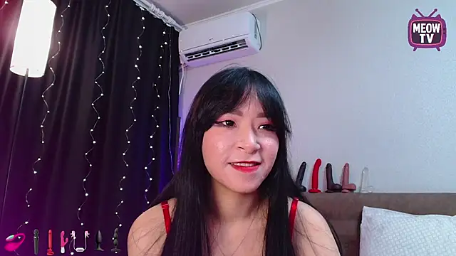 miyakimi0101 online show from September 25, 2025, 12:38 am