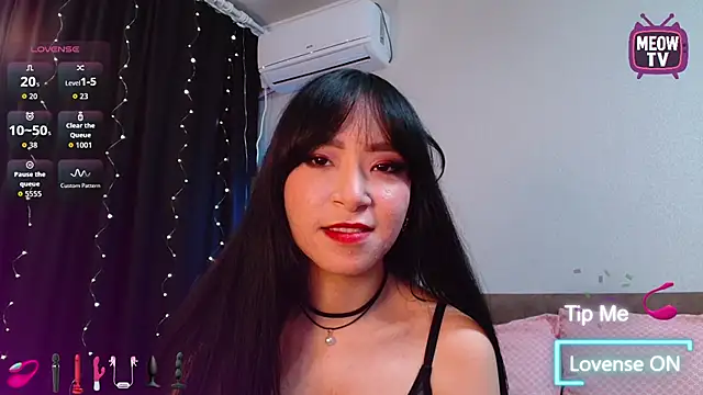 miyakimi0101 online show from October 10, 2025, 12:00 am