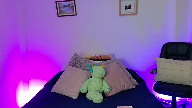 AliceDmarco online show from September 25, 2025, 11:22 pm