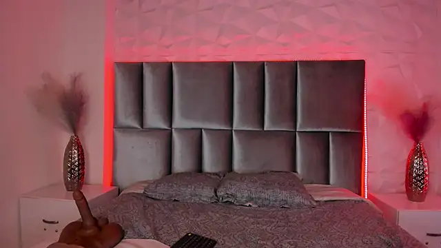 Snapshot of Selene_bennet chatting on October 15, 2025, 4:00 am Selene bennet online show from October 15, 2025, 4:00 am