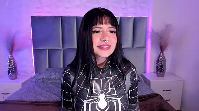 Snapshot of Selene_bennet chatting on September 9, 2025, 4:00 am Selene bennet online show from September 9, 2025, 4:00 am