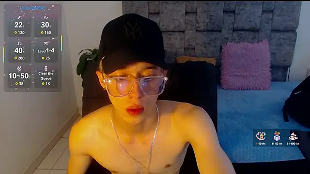 skinny bigcock02 online show from October 1, 2025, 9:29 pm