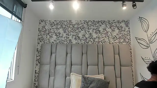 Natasha rose   online show from October 1, 2025, 7:29 pm