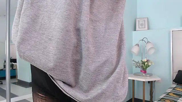 Snapshot of Sunshine_gh1 chatting on April 10, 2026, 11:28 am Sunshine gh1 online show from April 10, 2026, 11:28 am