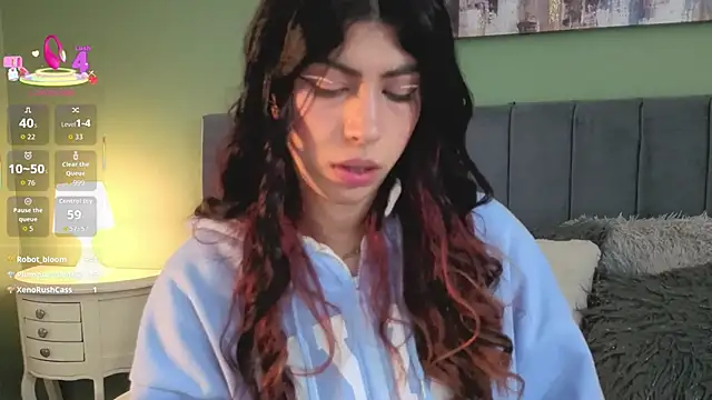 Cassie bloom online show from May 27, 2026, 3:47 am
