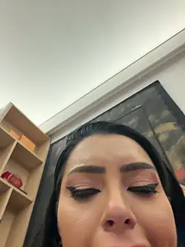 Mia Splash online show from February 11, 2026, 8:52 pm