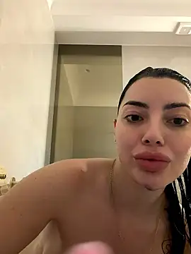Snapshot of Mia_Splash chatting on May 30, 2026, 11:38 am Mia Splash online show from May 30, 2026, 11:38 am