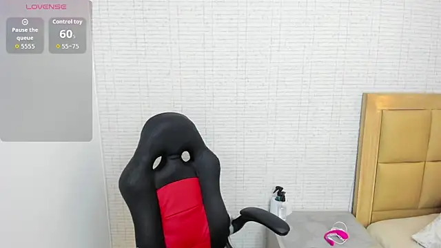 MEGANZARICK online show from September 19, 2025, 12:42 pm