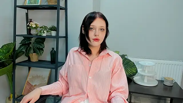 AudreyEmbry online show from February 20, 2025, 4:47 pm