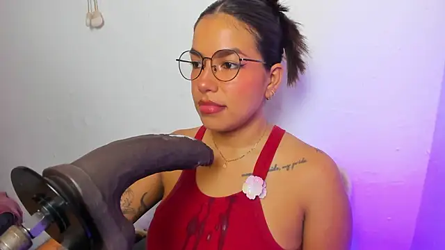 AngelaRicci online show from March 17, 2026, 7:17 pm