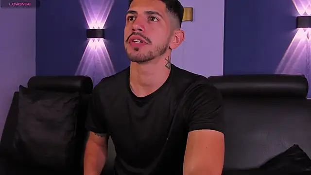 AlejandroStormm online show from October 1, 2025, 8:13 pm