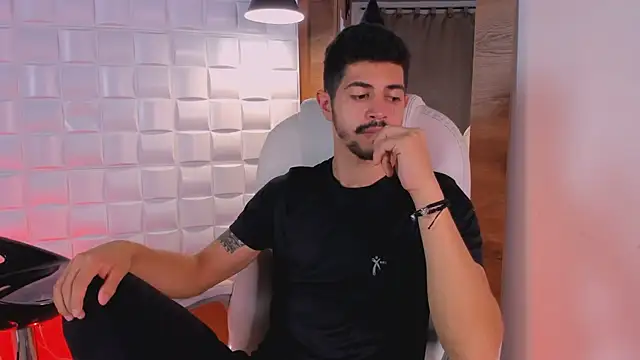 AlejandroStormm online show from September 10, 2025, 8:52 pm