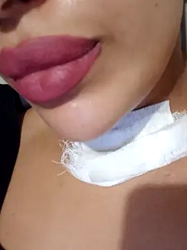 Snapshot of Sexlove1xo chatting on November 3, 2025, 3:04 pm Sexlove1xo online show from November 3, 2025, 3:04 pm